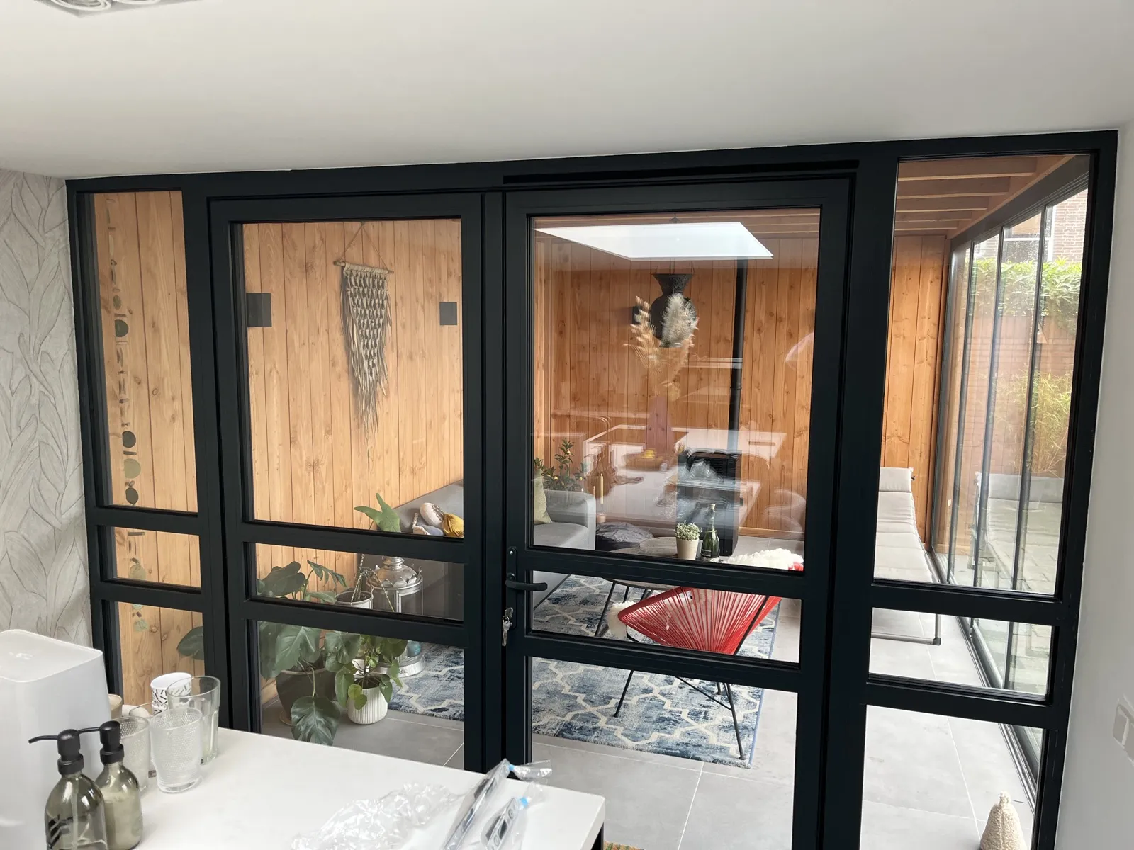Steel-look pui Etten-Leur, foto 1